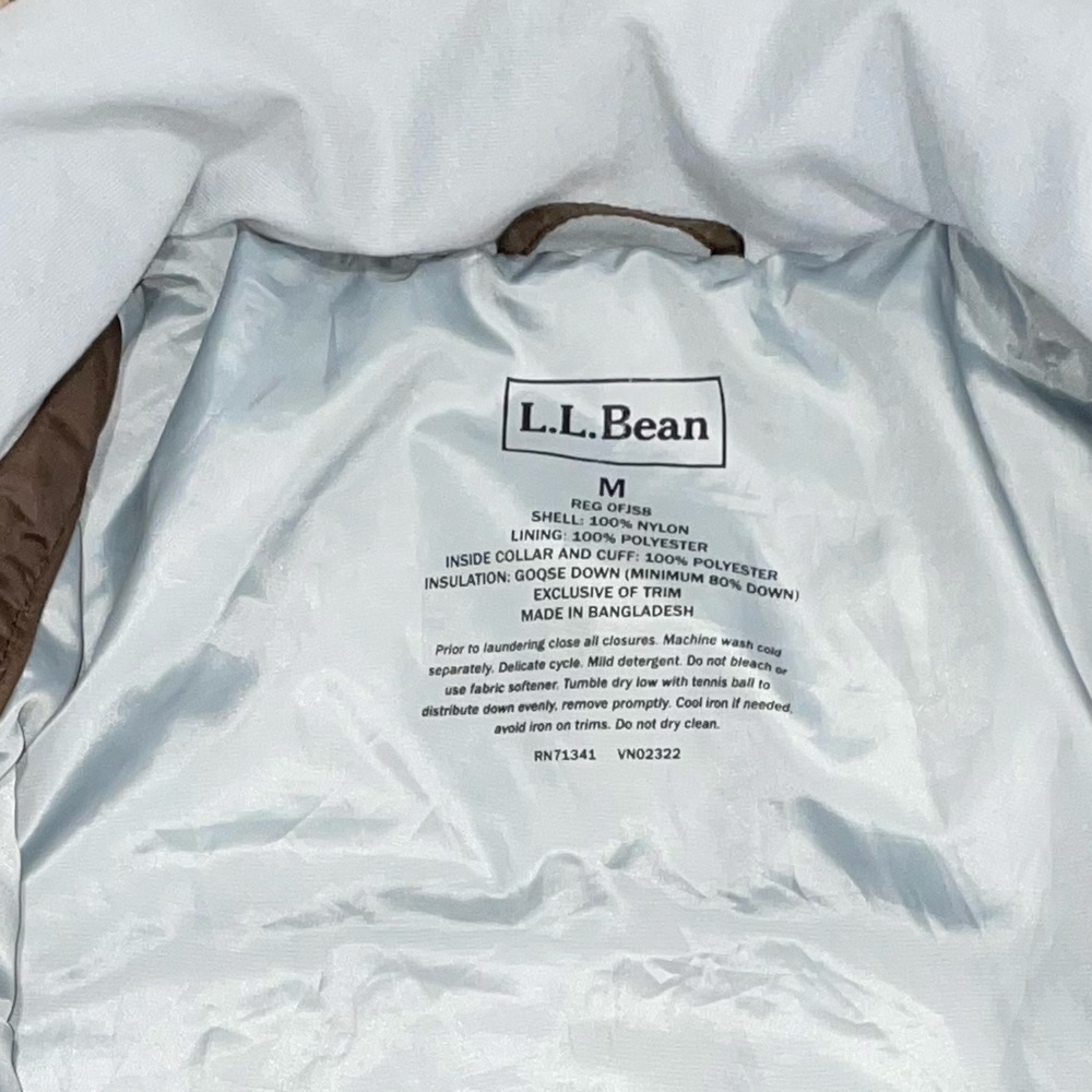 L.L Bean puffer jacket goose down med - Picture 4 of 4